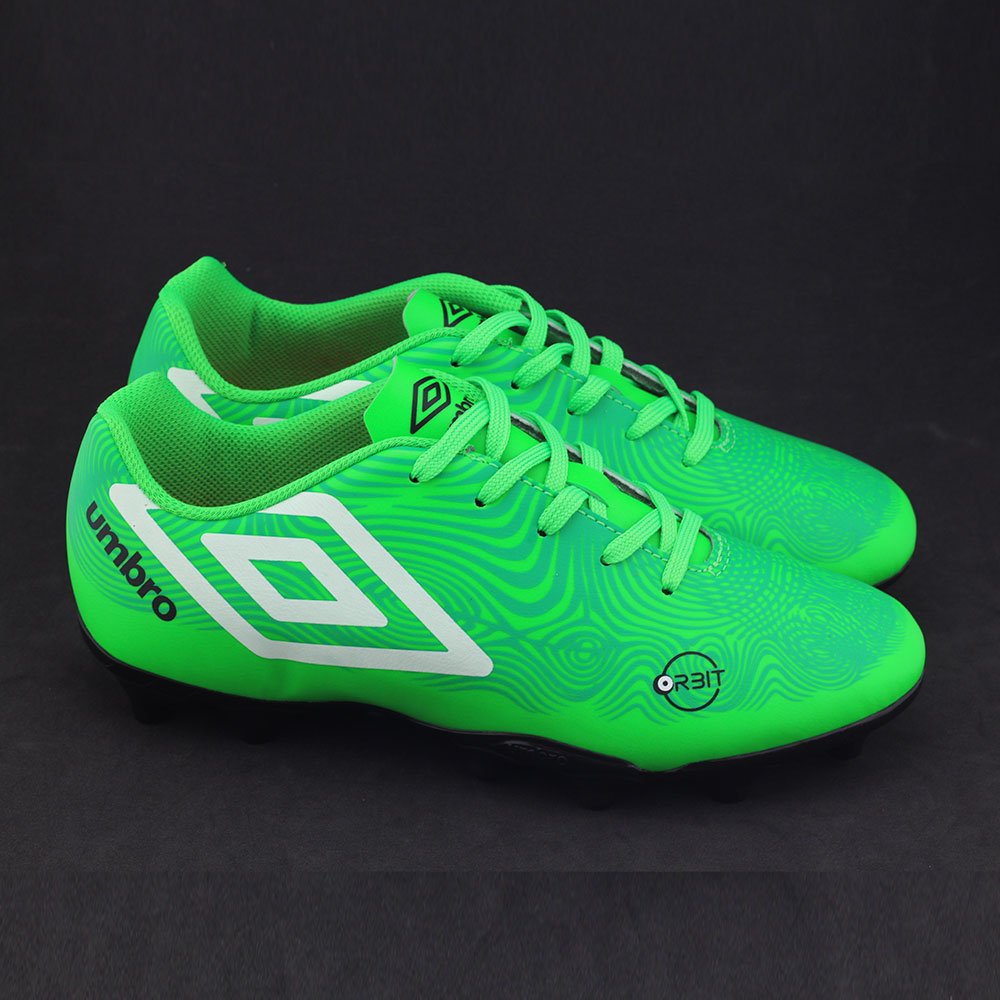 Chuteira Campo Umbro Orbit Jr 116965 cores Unissex Verde/Branco